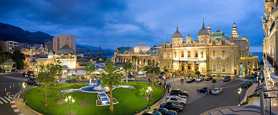 Principado de Mónaco, Mágico crepúsculo, plaza del Casino de Monte Carlo