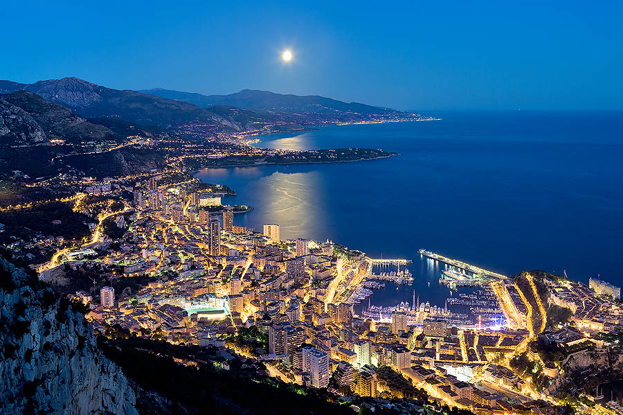 Moonrise embracing the Principality of Monaco
