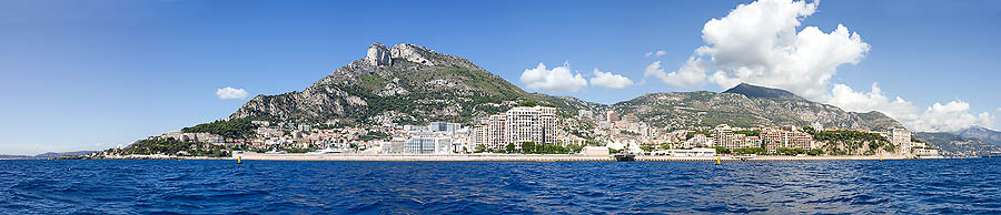 Cap d'Ail, Monaco, la Tête de Chien e il Mont Agel visti dal mare