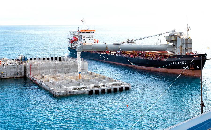 Lavori d’espansione sul mare al Larvotto, Principato di Monaco